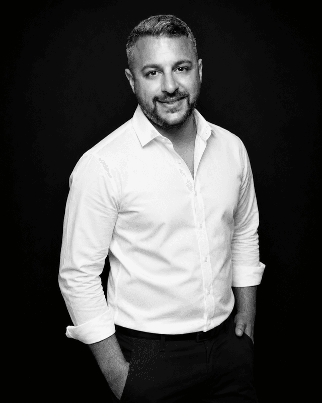 Portrait d'Erol Demircan, fondateur d'Atelya